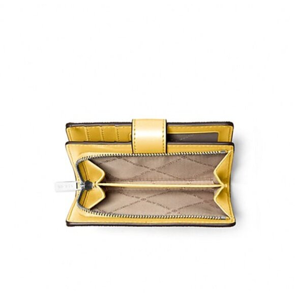 New Michael Kors Jet Set Medium Printed Signature Logo Wallet Honey Multi - Picture 2 of 2